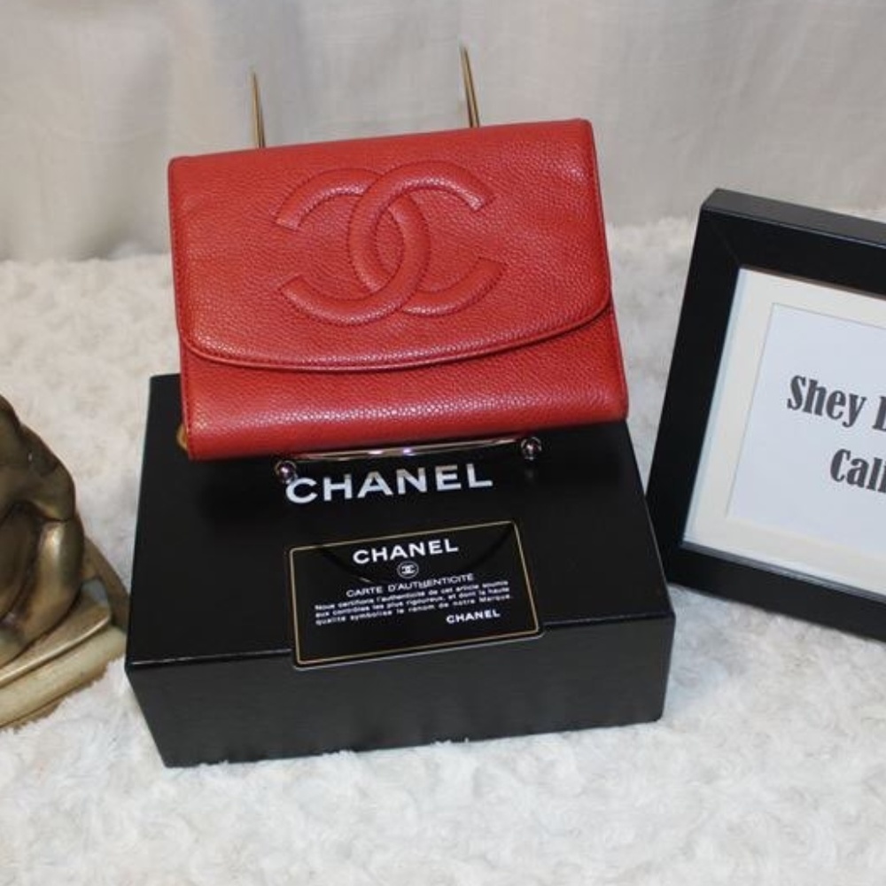 💖20% OFF💖AUTH Chanel Caviar Red Clutch Wallet